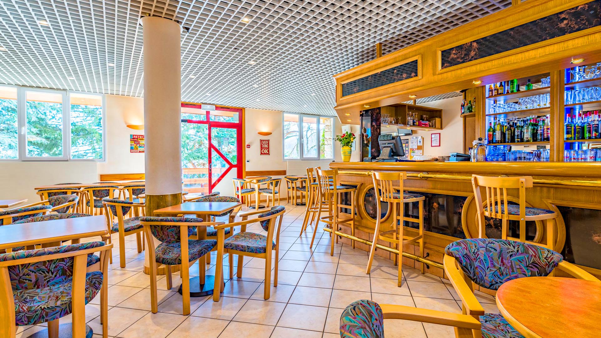 bar du village vacances azureva murol puy de dome  