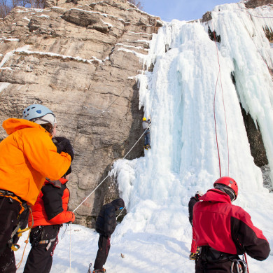 les vacances sport cascade de glace a areches beaufort 