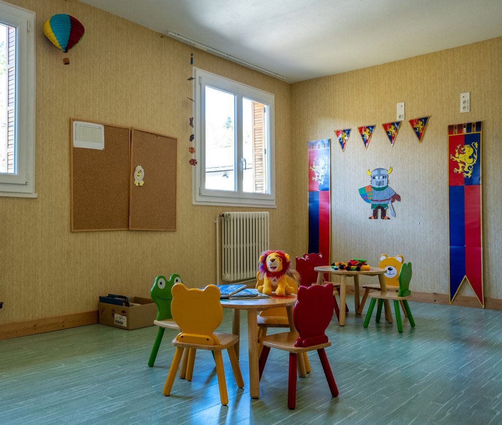 salle activites pour enfants a murol 