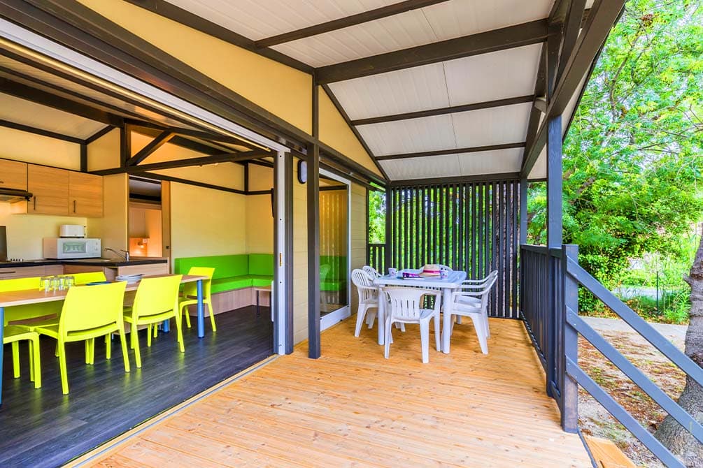 la terrasse du mobilehome au camping azureva sigean 