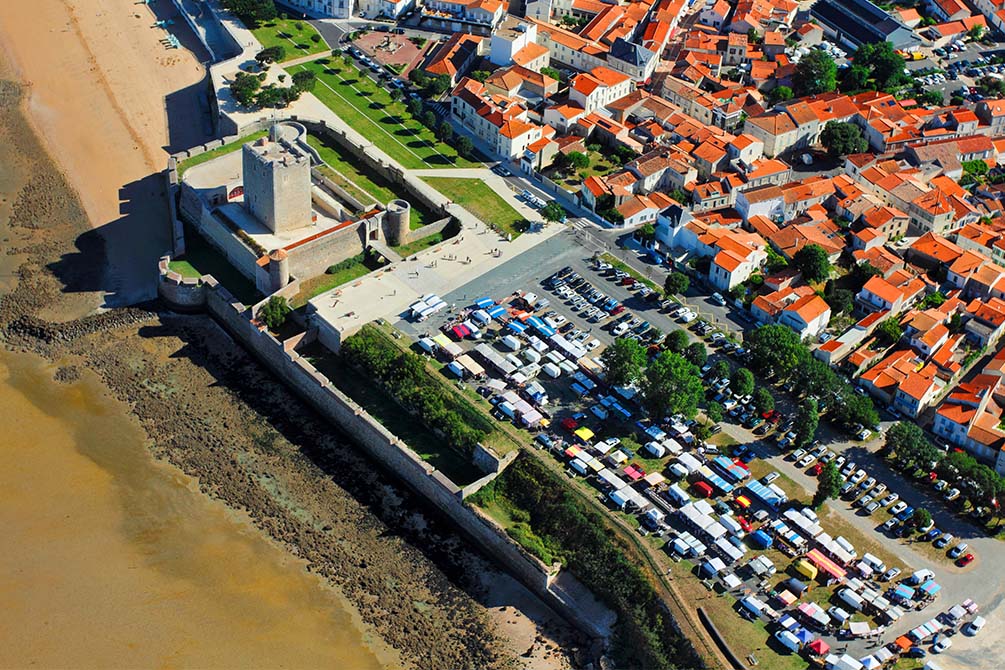 bord de mer location vacances azureva fouras 