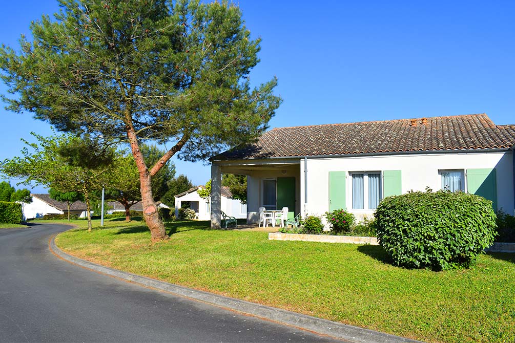 votre hebergement a la location vacances azureva fouras 