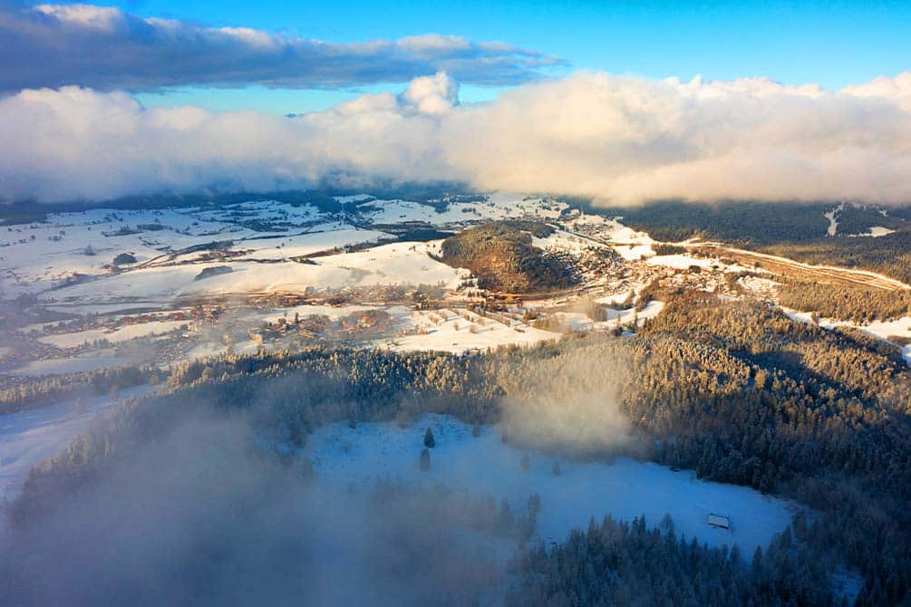 du ski en famille avec la location de vacances azureva metabief dans le jura 