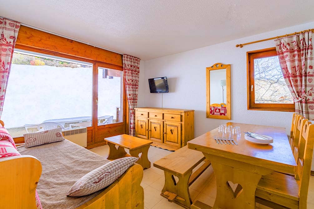 votre logement de ski a la montagne avec la location de vacances azureva a la clusaz les aravis 