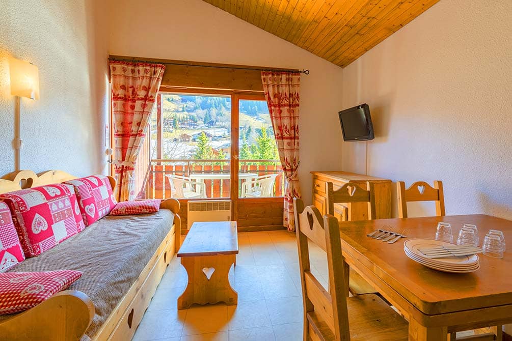 votre logement a la montagne avec la location de vacances azureva a la clusaz les aravis 2