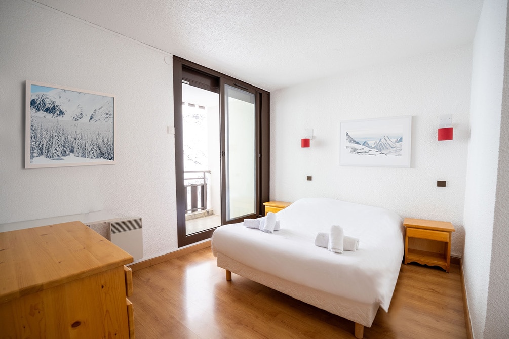 votre chambre double dans la residence de vacances aux menuires 