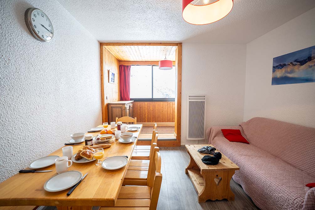 le salon dans la residence de vacances aux menuires 