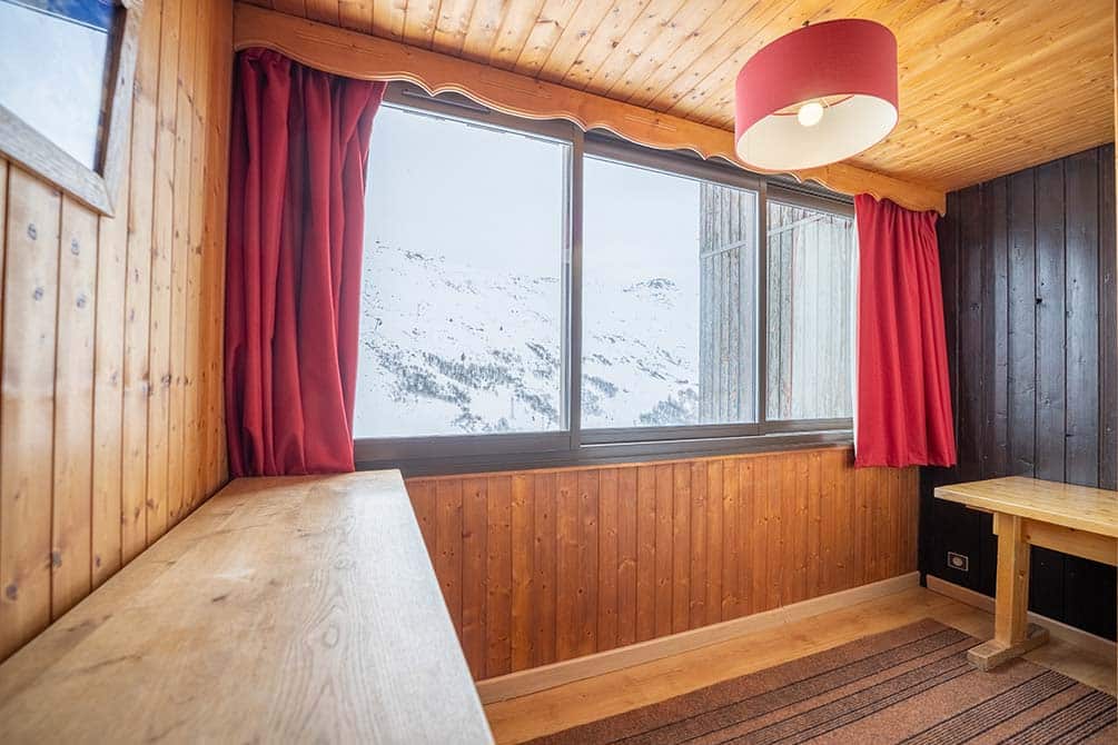vue depuis le salon dans la residence de vacances aux menuires 