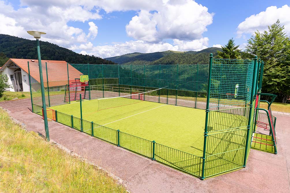les terrains de sports du village vacances azureva bussang  