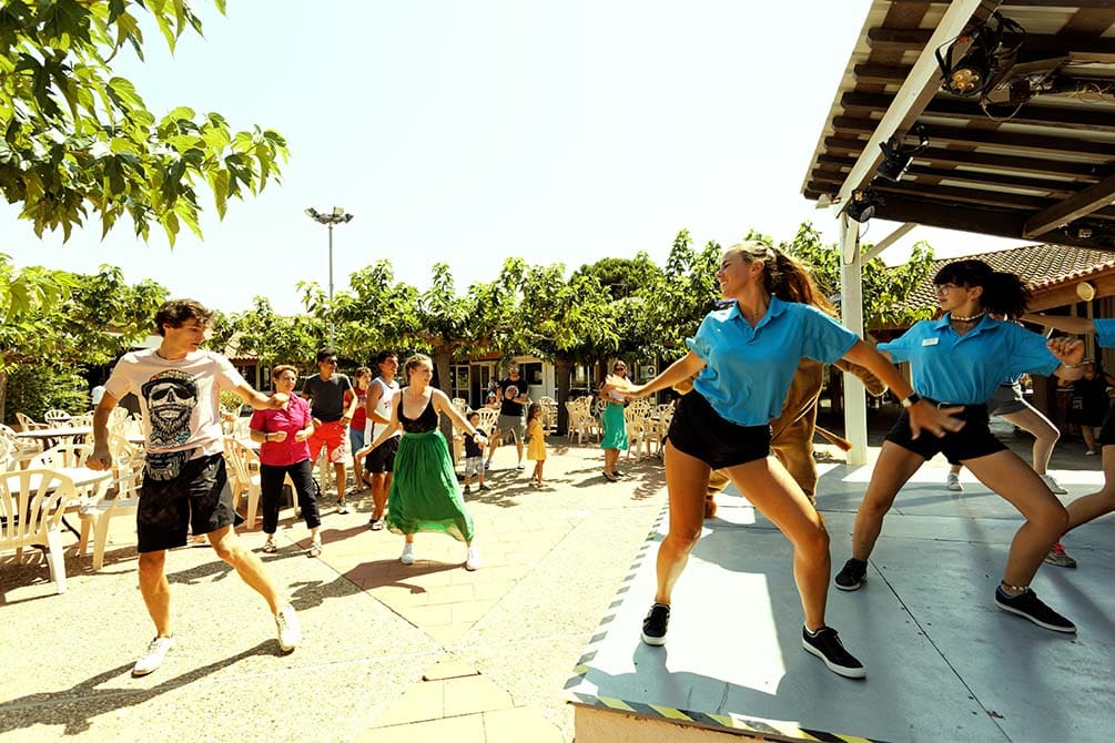 animation village vacances azureva cap d'agde 