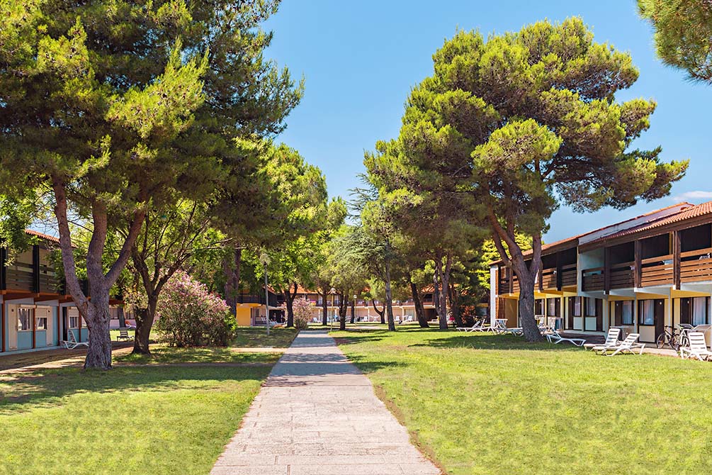 jardin village vacances azureva cap d'agde  