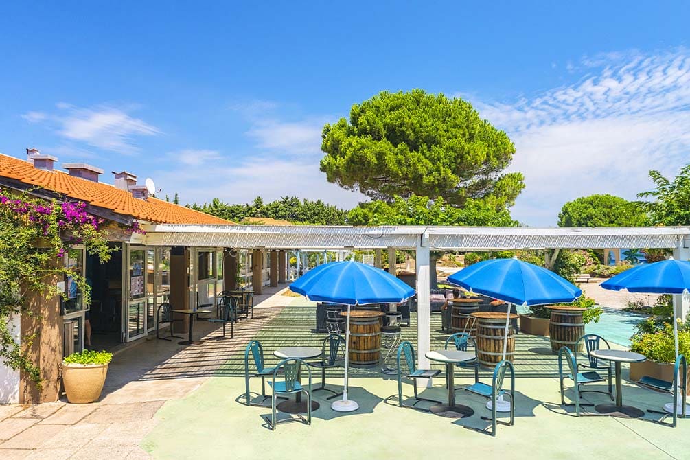 la terrasse l'ete du village vacances azureva au cap d'agde 
