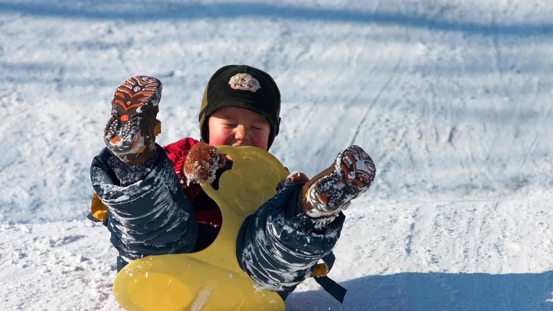ski enfants au village vacances azureva murol puy de dome 