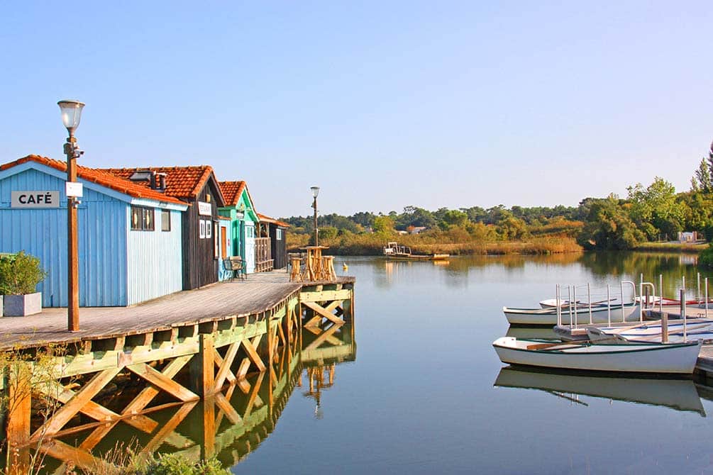 promenade au bord du littoral au village vacances azureva de l'ile d'oleron