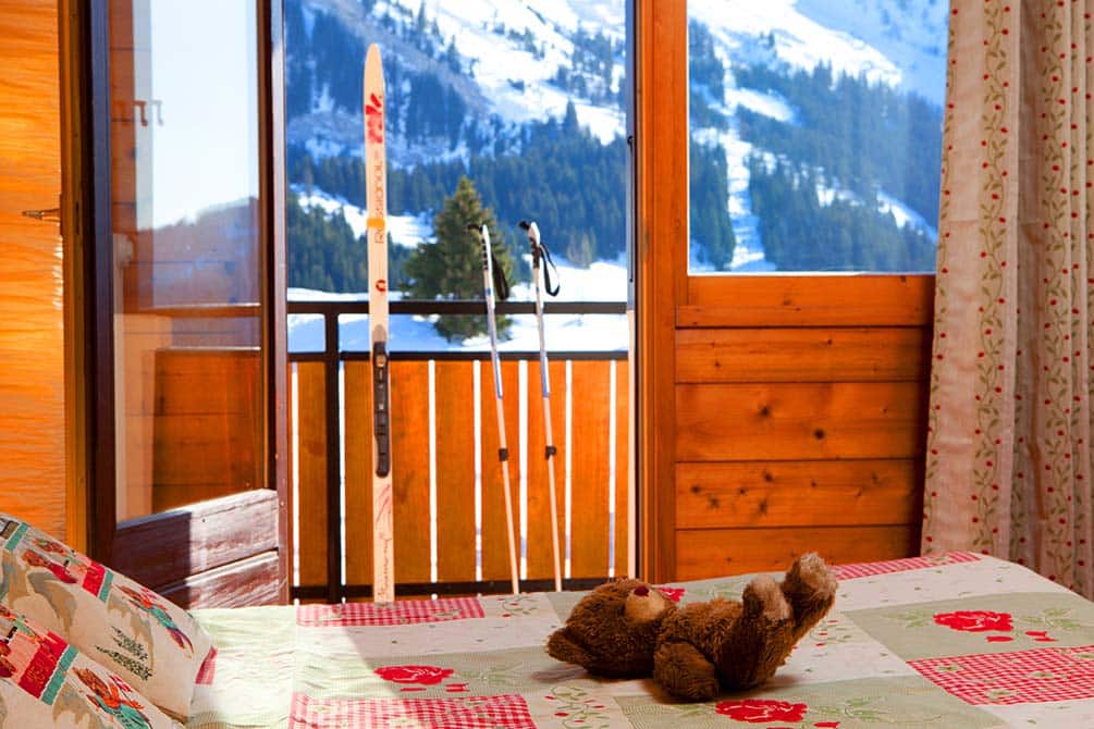 votre chambre avec balcon au village vacances azureva de la clusaz les confins 