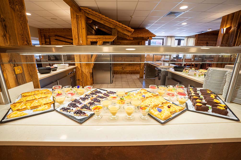 le buffet restaurant de montagne du village vacances les karellis 