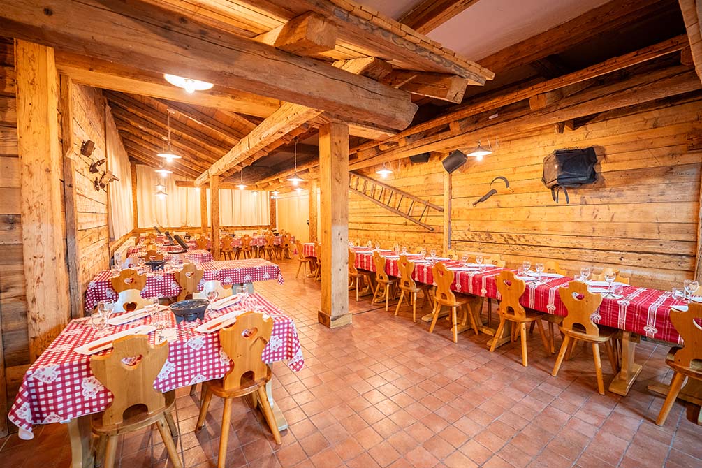 le restaurant en montagne de votre village vacances azureva les karellis 