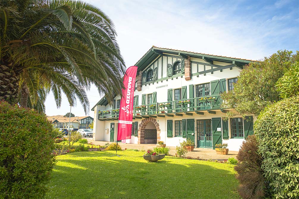 la reception du village vacances azureva hendaye au pays basque 