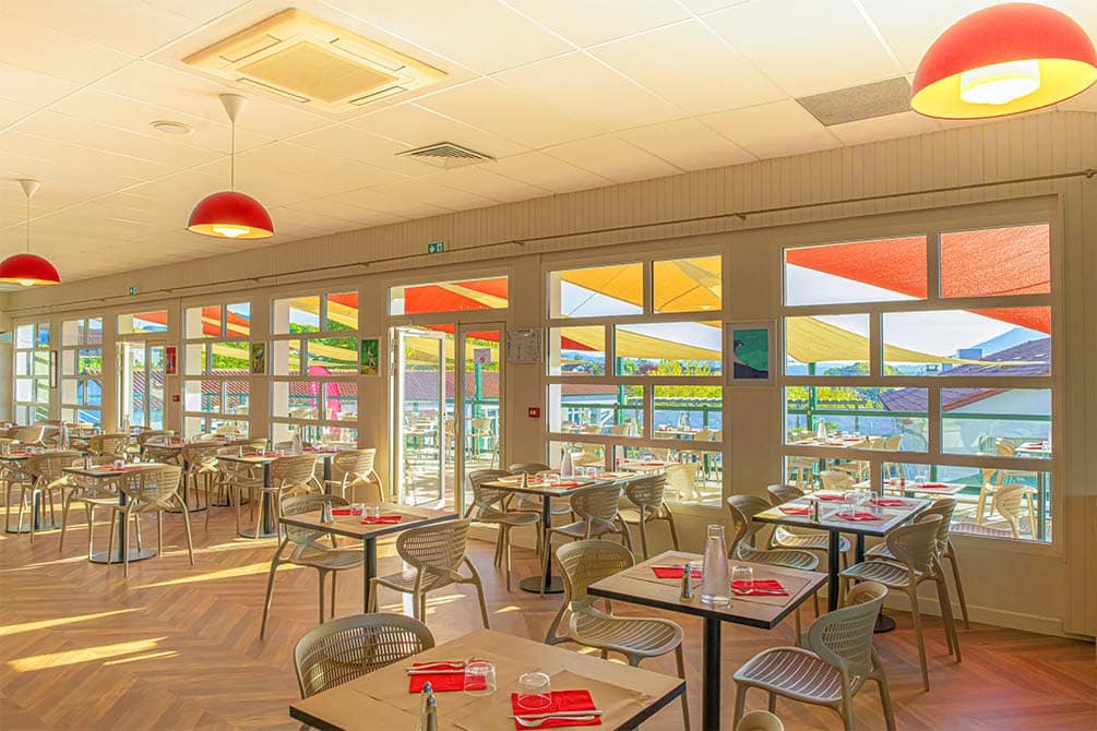 le restaurant du village vacances azureva hendaye au pays basque 