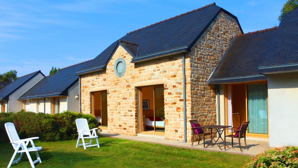 hebergements avec jardin au village vacances azureva tregunc 
