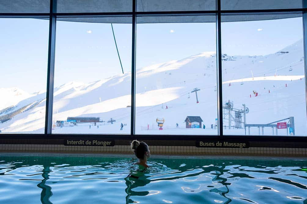 la piscine chauffee de la location de vacances azureva au ski a piau engaly 