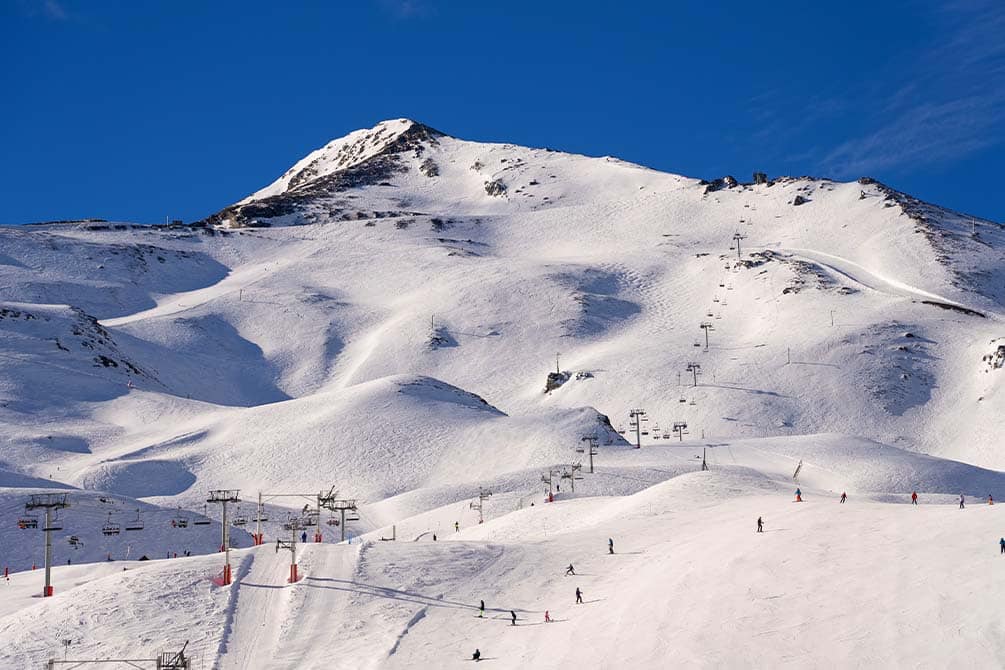 les pistes de ski de la location de vacances azureva a piau engaly 