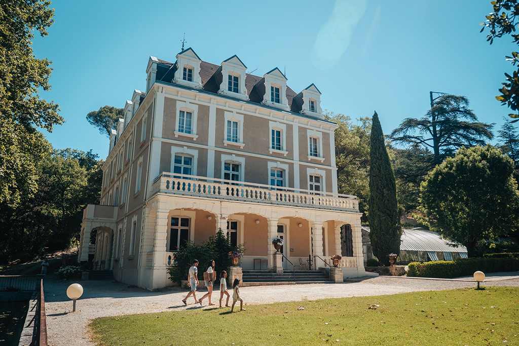 domaine greoux les bains