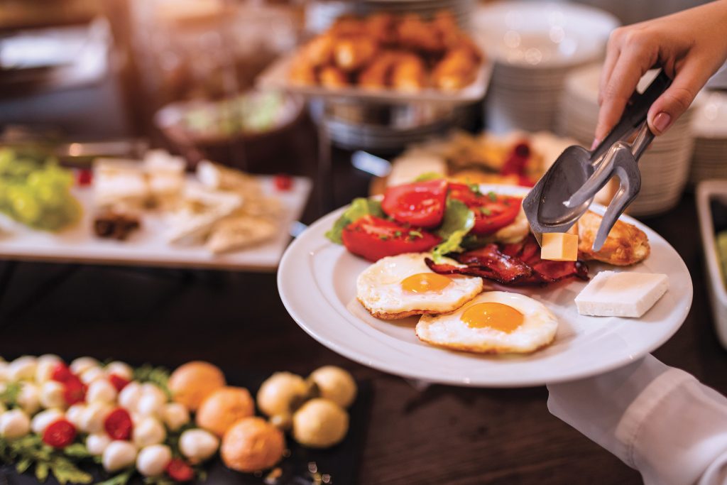 breakfast proposé par le service restauration